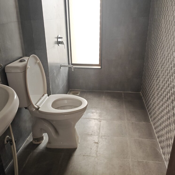 Bathroom, acme-ozone-phase-ii 2 Bedroom 719 Sq.Ft. Apartment In Manpada Thane 8098309