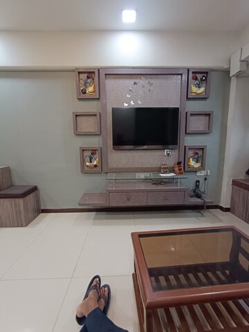 Living Room in 2 BHK Apartment at Seawoods – for Rent