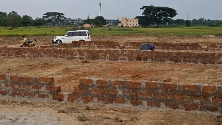 Plot For Sale in Aawas Vikas Colony Near H