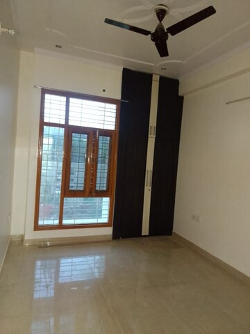 Room in 3 BHK Independent House at Gomti Nagar – for Rent
