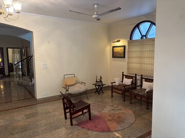 Master Bedroom in 4 BHK Independent House at Ansal Plaza Gurgaon, Palam Vihar – for Rent