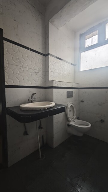 Attached Bathroom in 3 BHK Apartment at Peer Mucchalla – for Rent