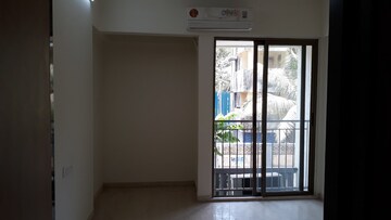 Bedroom in 2 BHK Apartment at Andheri West – for Rent
