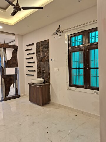 Room in  Pg at Gomti Nagar – for Rent