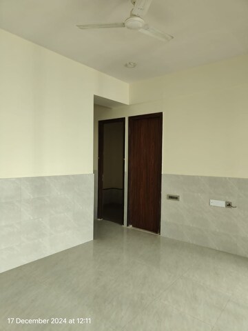 Room in 3 BHK Apartment at Omkar Alta Monte, Malad East – for Rent