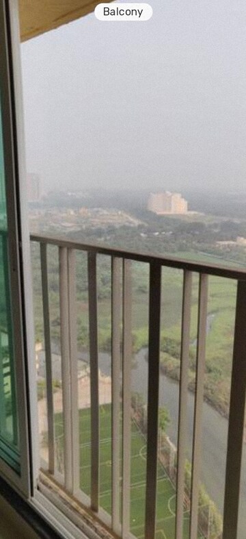 2 BHK Apartment For Sale in Rustomjee Urbania Aurelia, Majiwada
