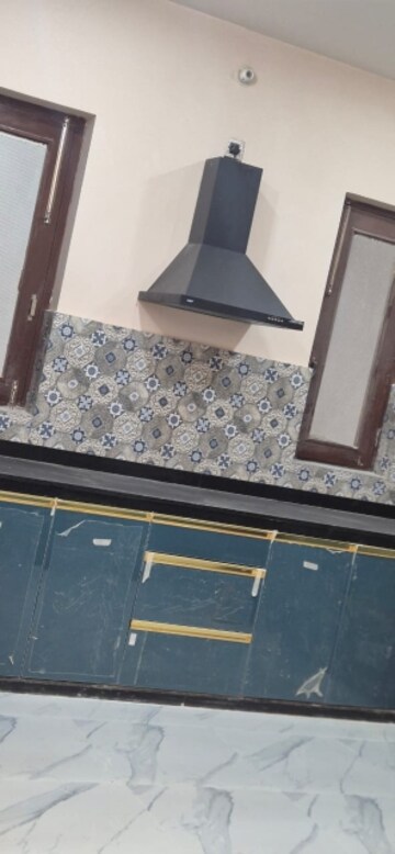 Kitchen in 3 BHK Independent House at Vishesh Khand, Gomti Nagar – for Rent