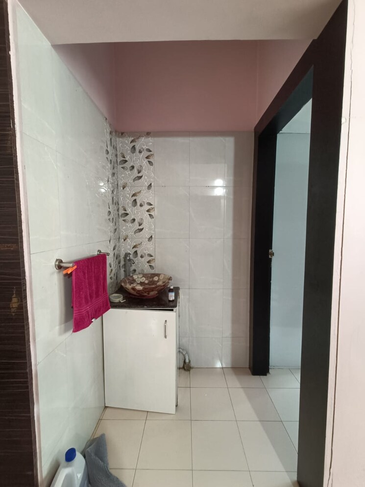 Bathroom, kedarnath-homes 2 Bedroom 1100 Sq.Ft. Apartment In Kothrud Pune 8098689