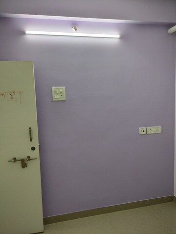 Room in 1 BHK Apartment at Goregaon West – for Rent
