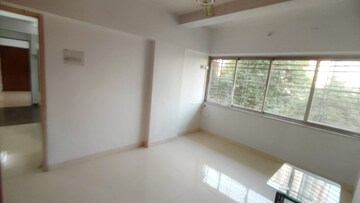 Room in 1 BHK Apartment at Goregaon West – for Rent