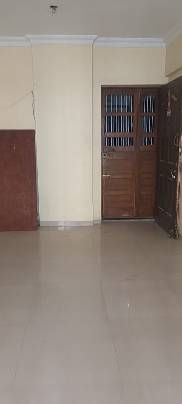Room in 1 RK Apartment at Malad West – for Rent