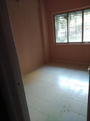 Room in 1.5 BHK Apartment at Gaurav Jatan, Mira Road – for Rent