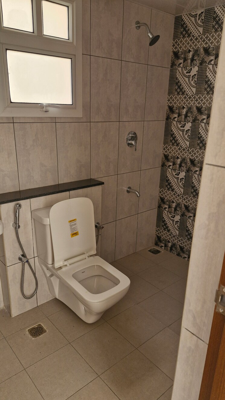 Bathroom, prestige-finsbury-park-hyde 2 Bedroom 994 Sq.Ft. Apartment In Bagaluru  Bangalore 8098823