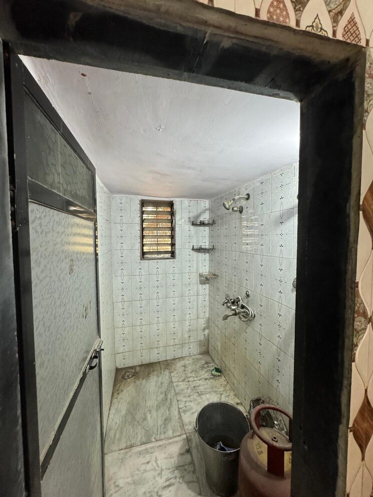 Bathroom, shree-shakun-greens 2 Bedroom 1050 Sq.Ft. Apartment In Virar West Palghar 8098861