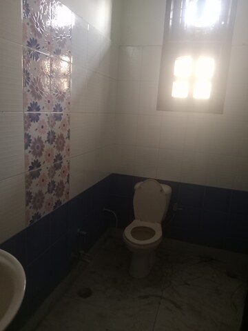 Bathroom in 2 BHK Builder Floor at Sector 18 – for Rent