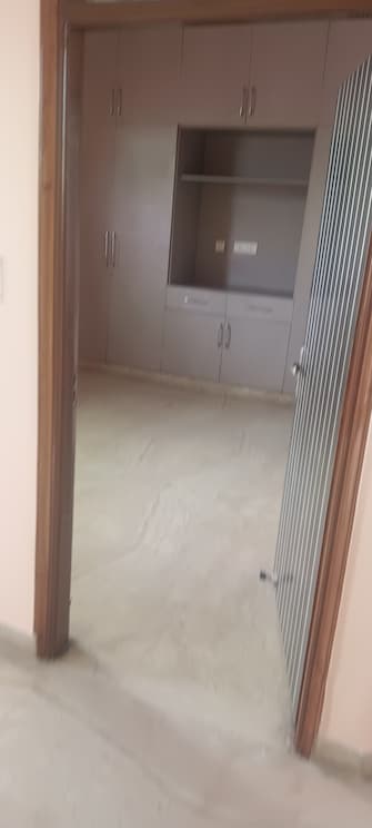 1 BHK Builder Floor For Rent in Sector 15 Faridabad  8099107