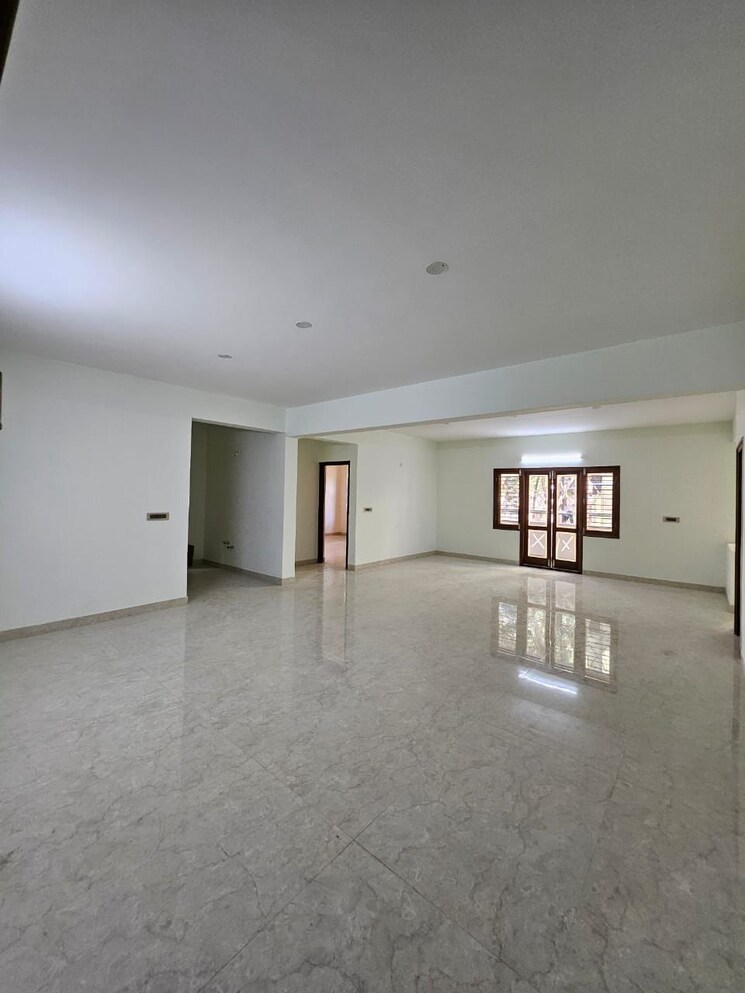 Room, hpr-spencer-oak 3 Bedroom 2220 Sq.Ft. Apartment In Frazer Town Bangalore 8099111