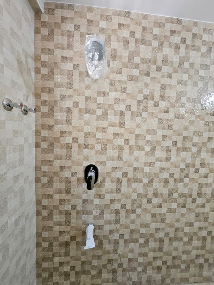 Bathroom, hpr-spencer-oak 3 Bedroom 2220 Sq.Ft. Apartment In Frazer Town Bangalore 8099111