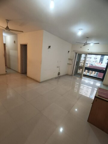 3 BHK Apartment For Rent in Rashmi Complex Teen Hath Naka Dharamveer Nagar Thane  8099174