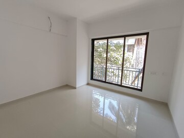Room in 3 BHK Apartment at Nilgiri CHS, Vartak Nagar – for Rent