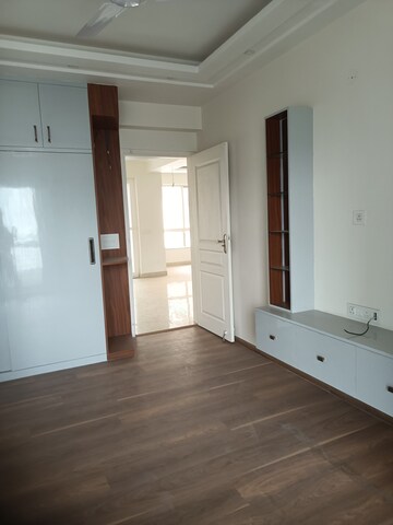 Room in 4 BHK Apartment at The 3C Lotus Panache, Sector 110 – for Rent