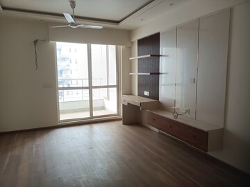 Room in 4 BHK Apartment at The 3C Lotus Panache, Sector 110 – for Rent