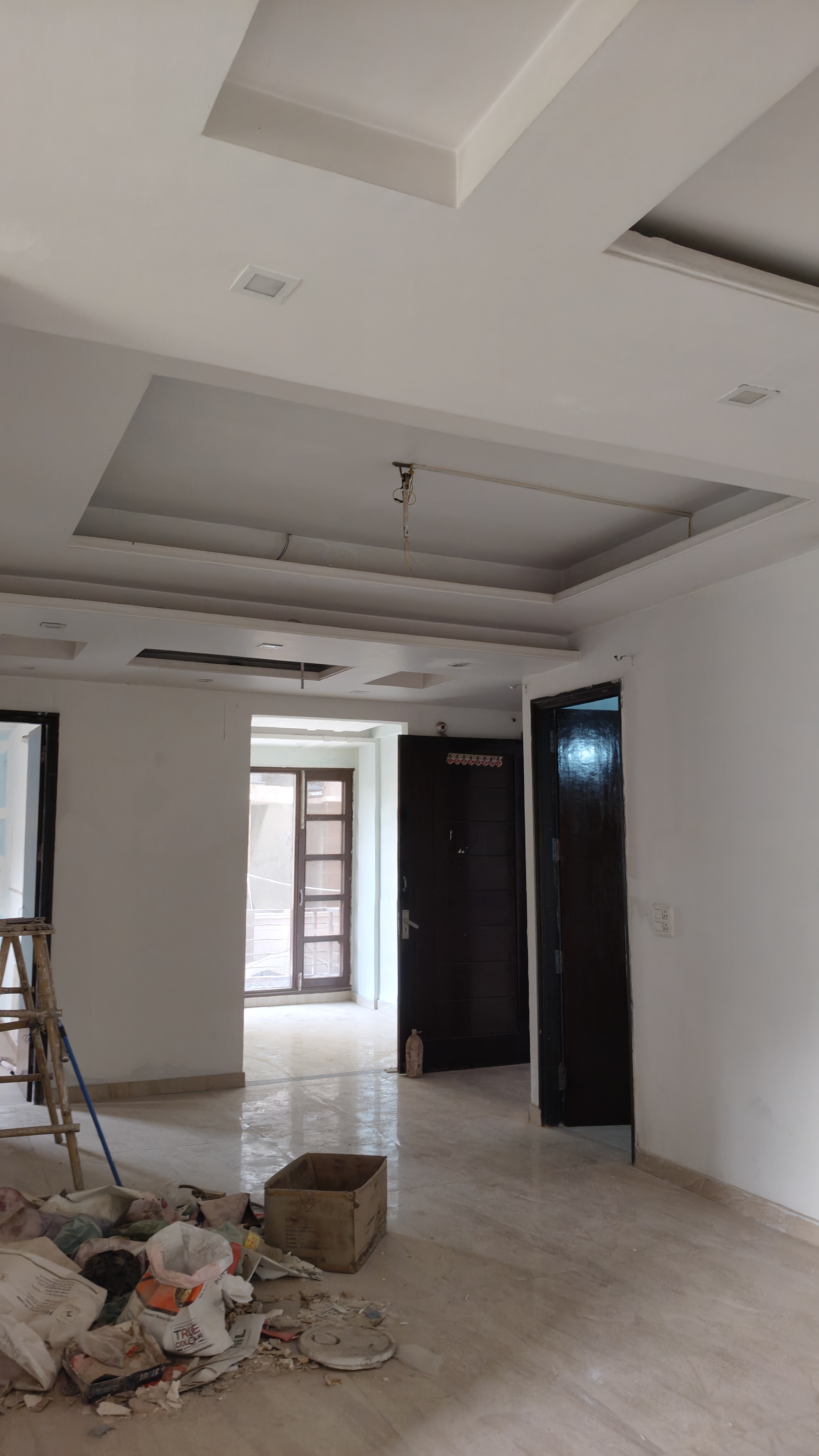 4 BHK + Servant Room Apartment For Sale in D R Estate 