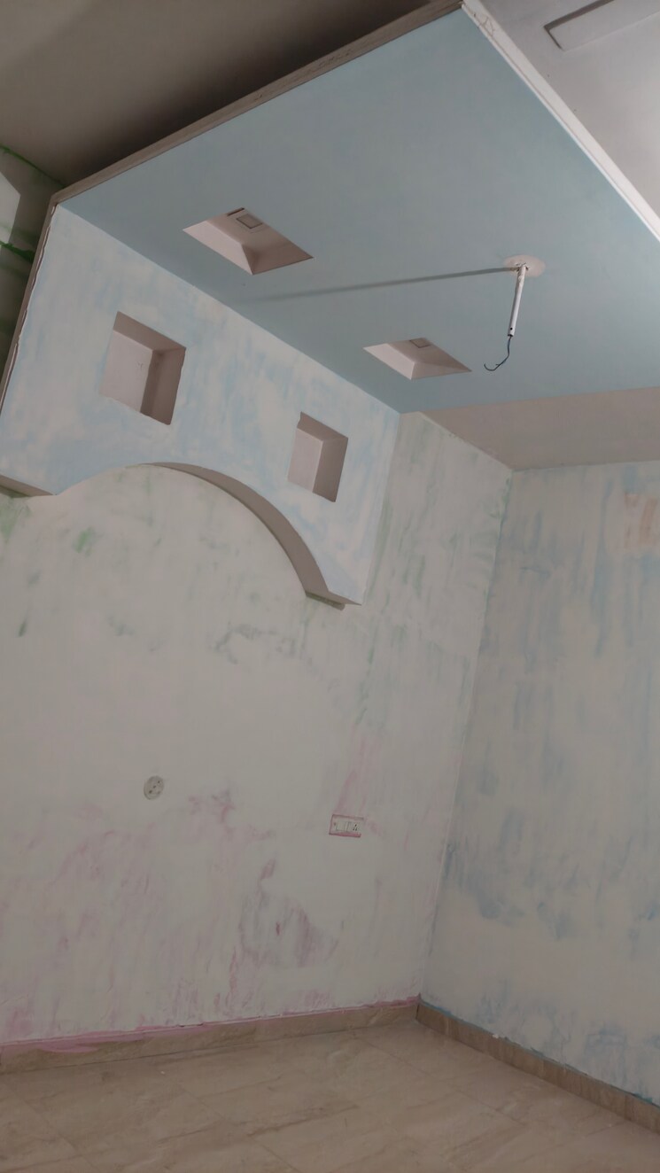 Bathroom, dhakoli village 4 Bedroom 200 Sq.Yd. Apartment In Dhakoli Village Zirakpur 8099333