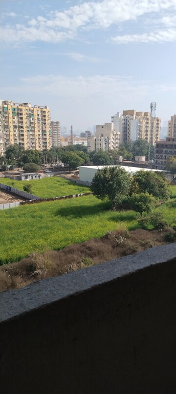 2 BHK Apartment For Rent in Pyramid Elite, Sector 86