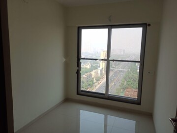 Room in 2 BHK Apartment at Vaibhavlaxmi East Syde, Ghatkopar East – for Rent
