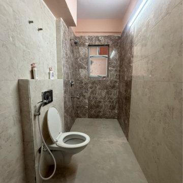 Bathroom in 2 BHK Apartment at Siddha Xanadu Condominium, Bablatala – for Rent