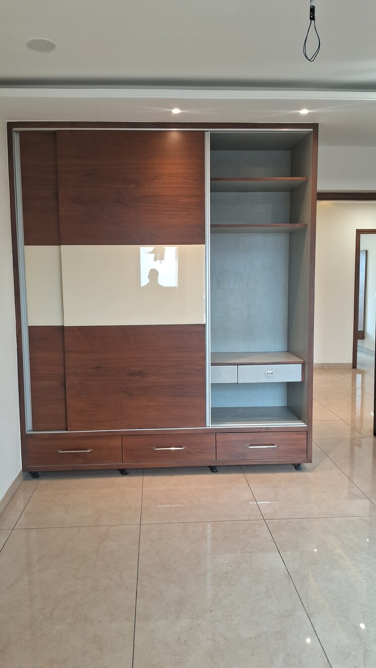 Room, sector 7 3 Bedroom 1800 Sq.Ft. Builder Floor In Sector 7 Panchkula 8099428