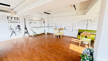 Team Area in  Shop at SKA Arcadia, Wave City – for Sale