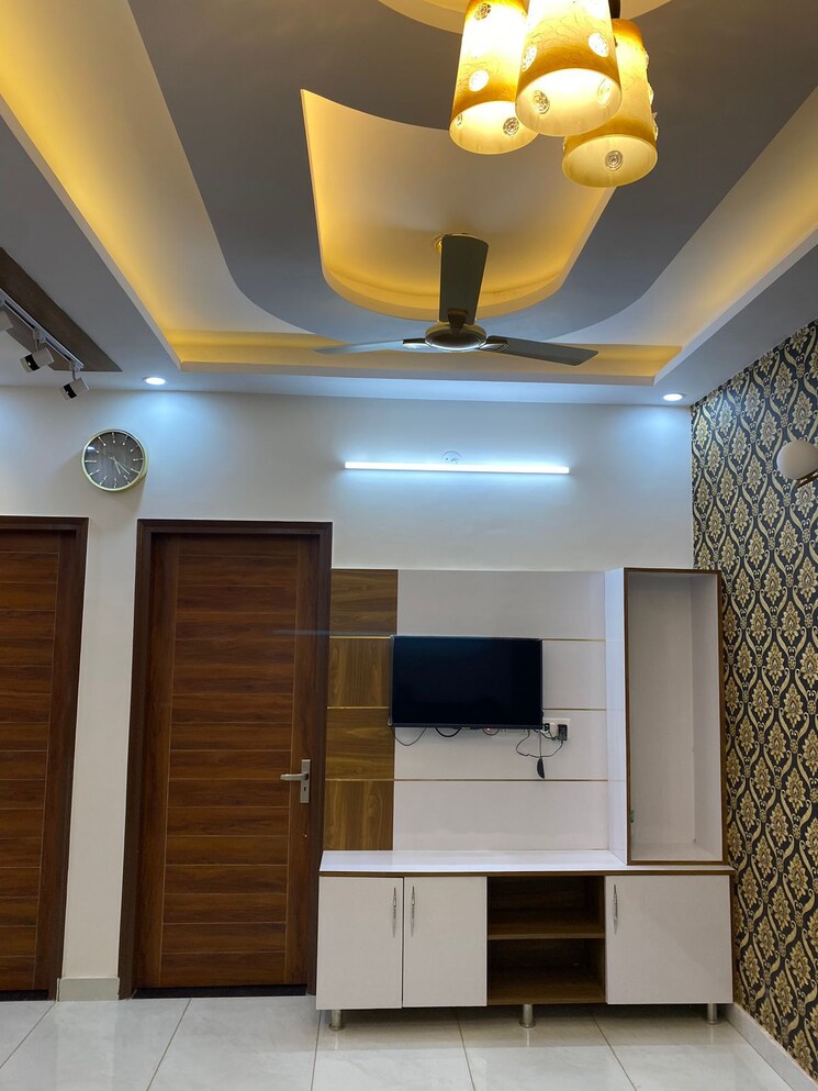 Room, sunny enclave 2.5 Bedroom 200 Sq.Ft. Apartment In Sunny Enclave Mohali 8099551