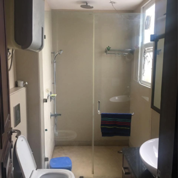 Bathroom in 1.5 BHK Builder Floor at Greater Kailash I – for Rent