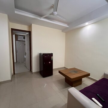 Living Room in 1 BHK Builder Floor at Ansal Sushant Lok I, Sector 43 – for Rent