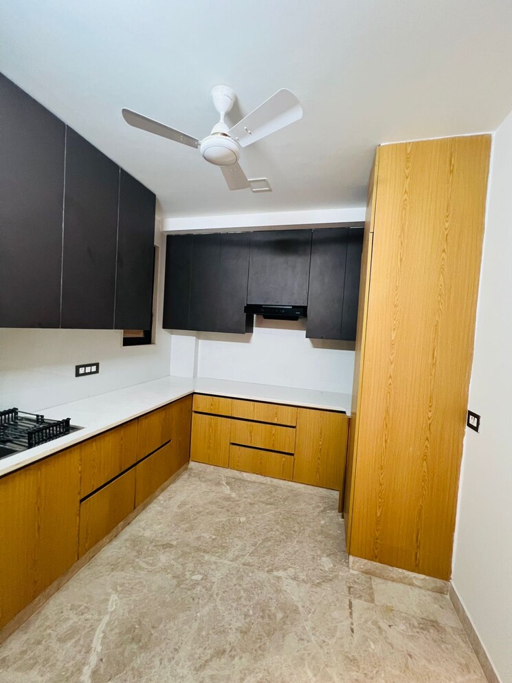 Kitchen, aradhya-homes 4 Bedroom 2200 Sq.Ft. Apartment In Sector 67a Gurgaon 8099691