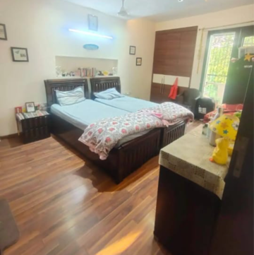 Bedroom in 3 BHK Builder Floor at Navjeevan Vihar – for Rent