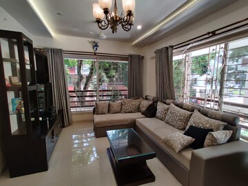 Living Room in 3 BHK Apartment at Bandra West – for Rent
