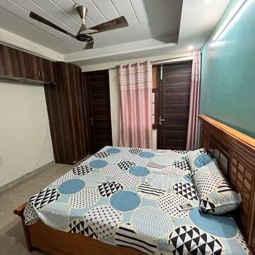 Bedroom in 3 BHK Builder Floor at Ansal Sushant Lok I, Sector 43 – for Rent
