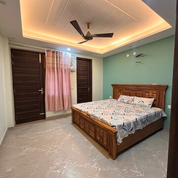 Bedroom in 3 BHK Builder Floor at Ansal Sushant Lok I, Sector 43 – for Rent
