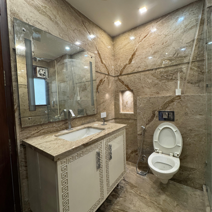 Bathroom, greater kailash i 3 Bedroom 1750 Sq.Ft. Builder Floor In Greater Kailash I Delhi 8099736