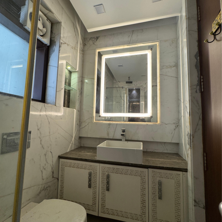 Bathroom, greater kailash i 3 Bedroom 1750 Sq.Ft. Builder Floor In Greater Kailash I Delhi 8099736