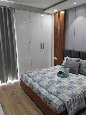 Bedroom in 5 BHK Villa at Suncity Essel Tower, Sector 28 – for Sale