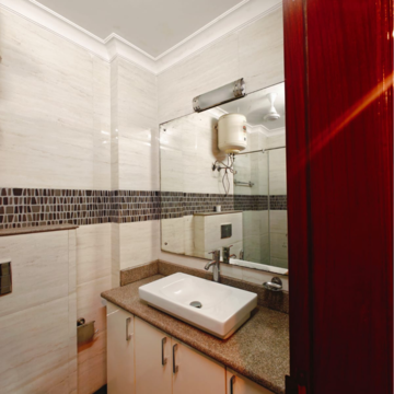 Bathroom in 3 BHK Builder Floor at Greater Kailash Part 3 – for Rent
