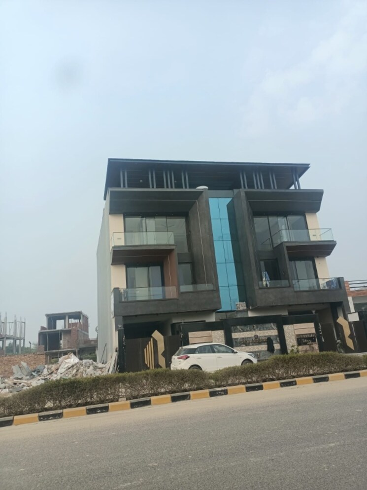 Exterior View, gaur-yamuna-city-7th-parkview  101 Sq.Yd. Plot In Gaur Yamuna City Greater Noida 8099887
