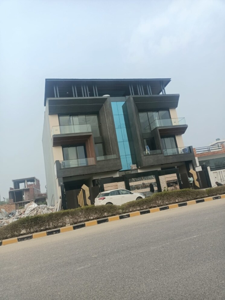 Exterior View, gaur-yamuna-city-7th-parkview  101 Sq.Yd. Plot In Gaur Yamuna City Greater Noida 8099887