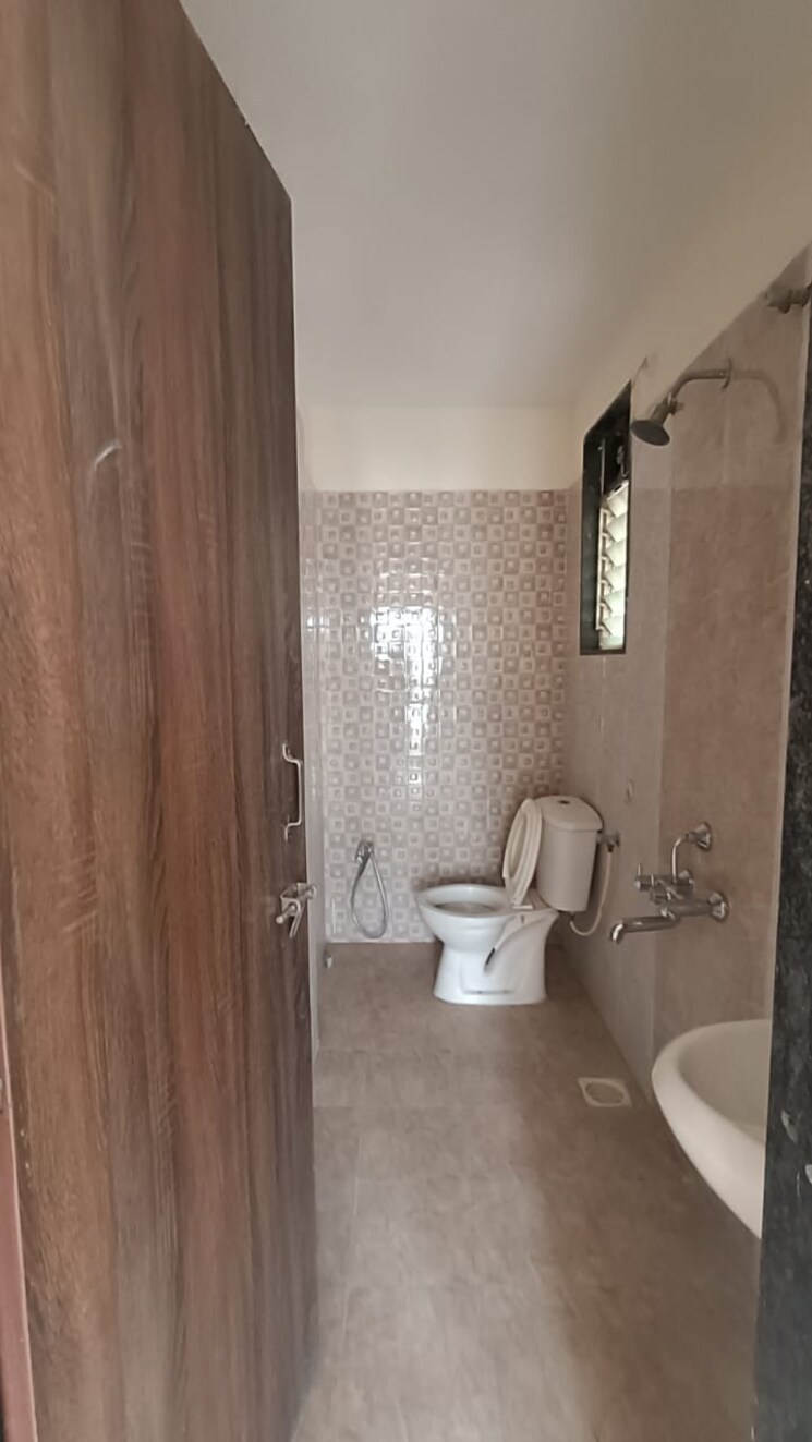 Bathroom, vijayalaxmi-laxmisatyam-residency 2 Bedroom 770 Sq.Ft. Apartment In Dhanori Pune 8099892