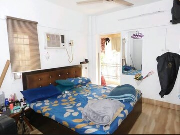 Bedroom in 2 BHK Apartment at Jupiter Apartments Lokhandwala Complex, Lokhandwala Complex Andheri – for Rent