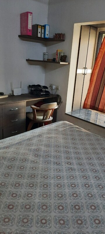 Bedroom in 2 BHK Apartment at Swapnalok Towers, Malad East – for Rent